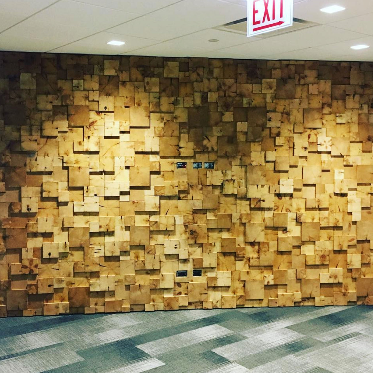 End Grain Accent Wall - Chicago Fabrications