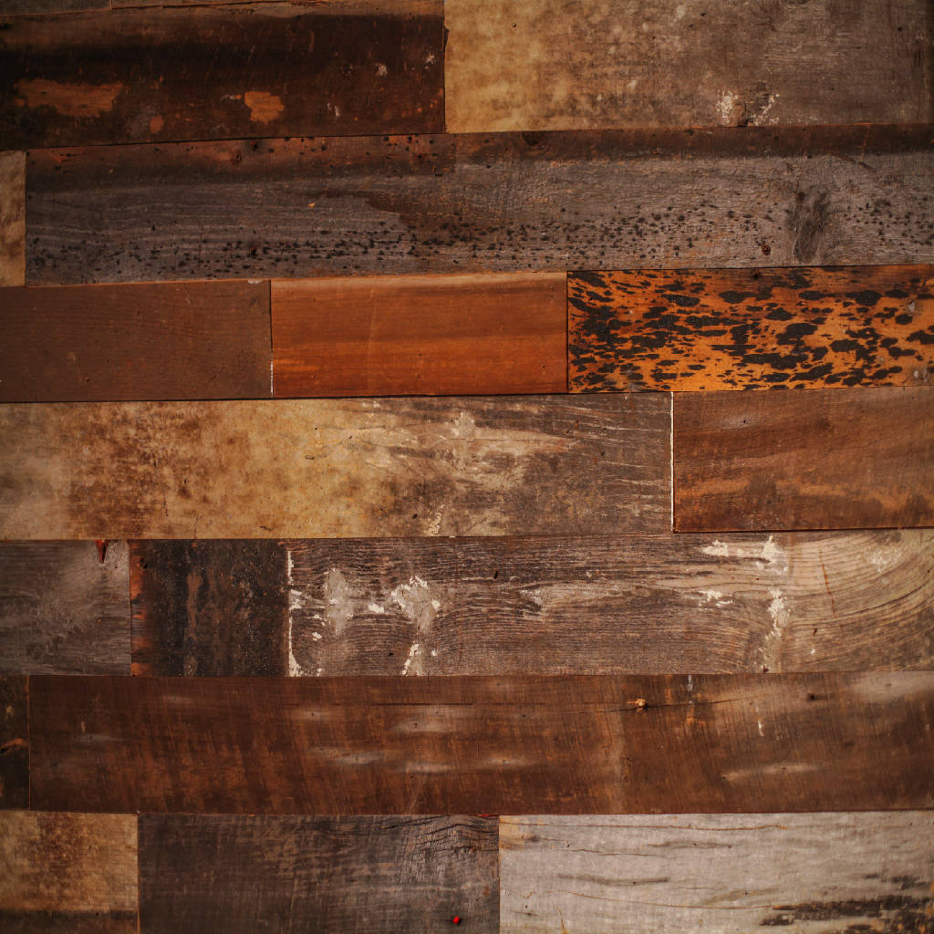 Brown Reclaimed Barn Wood Wall Panel- Easy Peel and Stick Application (20 Sq Ft, Reclaimed Barn Wood)